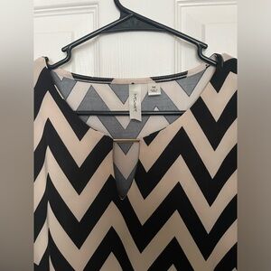 Casual dress size M, 95% polyester, 5%  spandex.